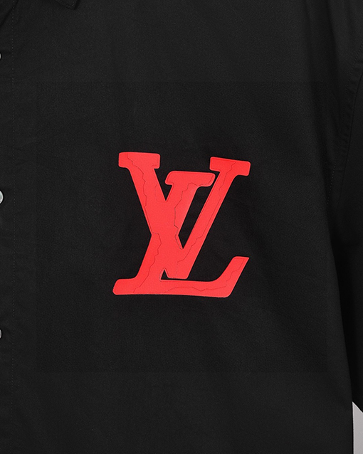 ルイヴィトン ひび割れのエンボスモノグラムロゴ入り半袖シャツ