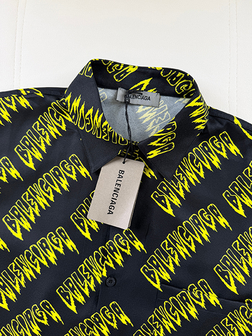 バレンシアガスーパーコピー Balenciaga 文字プリントの半袖シャツ