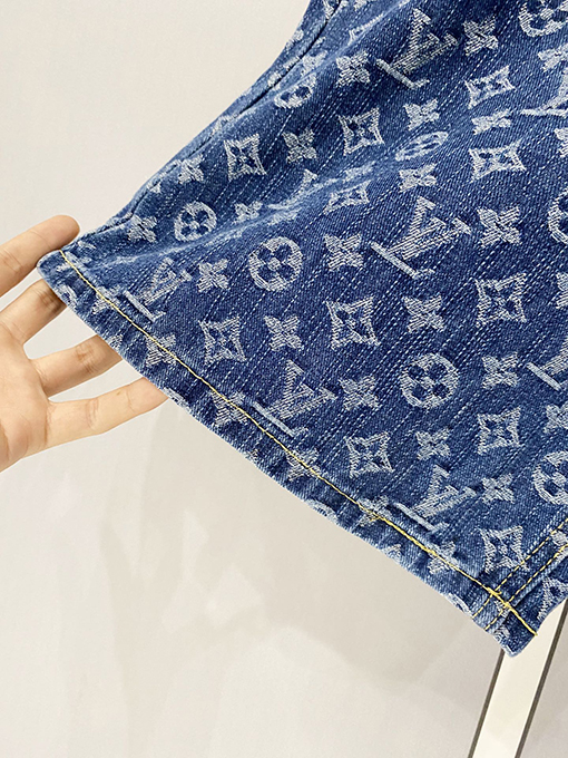 ルイヴィトン ダークカラーのモノグラムジャカードデニムショートパンツ