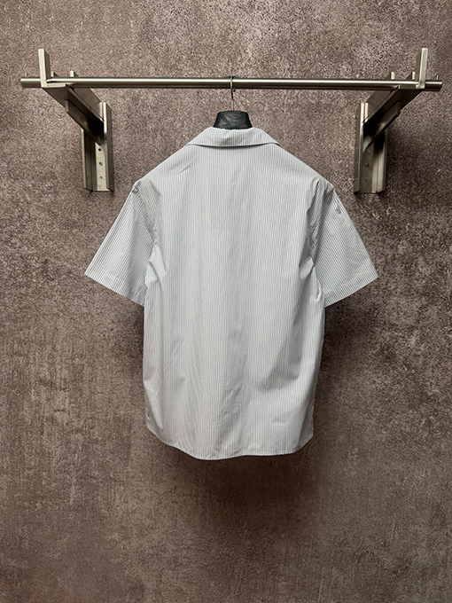 グッチスーパーコピー 新作コットンストライプバッジ刺繍り半袖シャツ