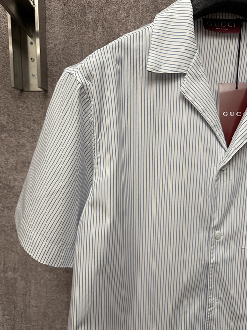 グッチスーパーコピー 新作コットンストライプバッジ刺繍り半袖シャツ