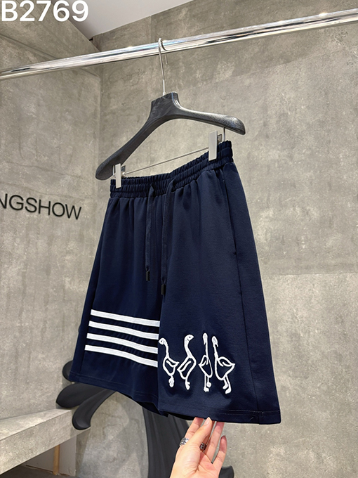 トムブラウンブランドスーパーコピー 新作ニット刺繍ロゴ入りグラデーションショーツ