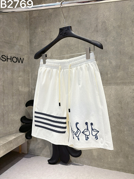 トムブラウンブランドスーパーコピー 新作ニット刺繍ロゴ入りグラデーションショーツ