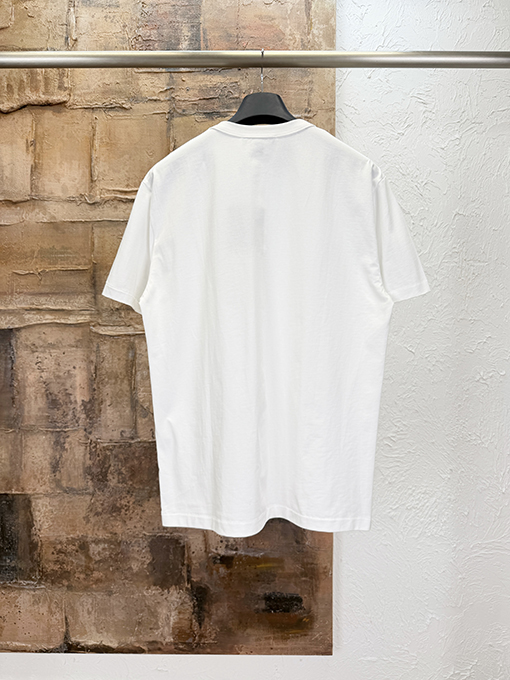 ルイヴィトンコピー 刺繍ロゴ入り半袖Tシャツ