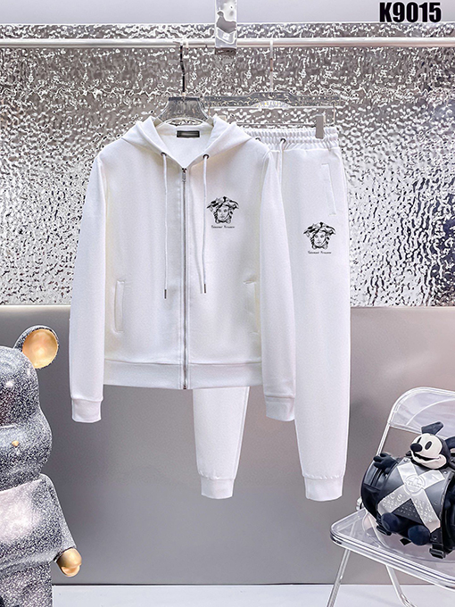 ヴェルサーチ VERSACE 新モデル人気のフード付きジップアップスウェットシャツとパンツのセット