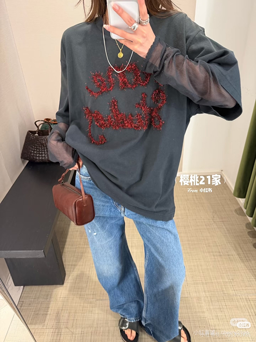 アクネストゥディオズ Acne Studios レトロスタイルのレイヤード風ツーピースロゴ入り長袖シャツ