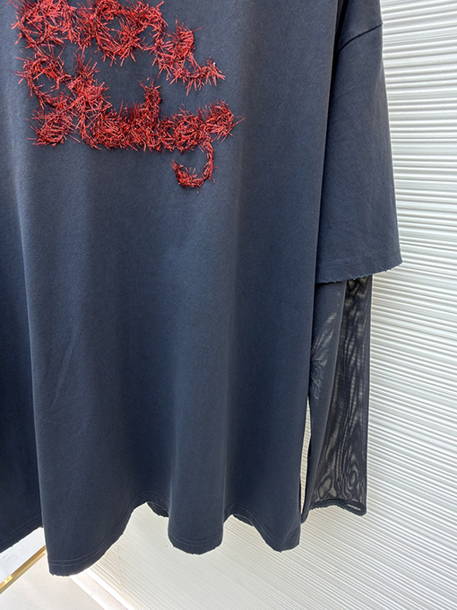 アクネストゥディオズ Acne Studios レトロスタイルのレイヤード風ツーピースロゴ入り長袖シャツ