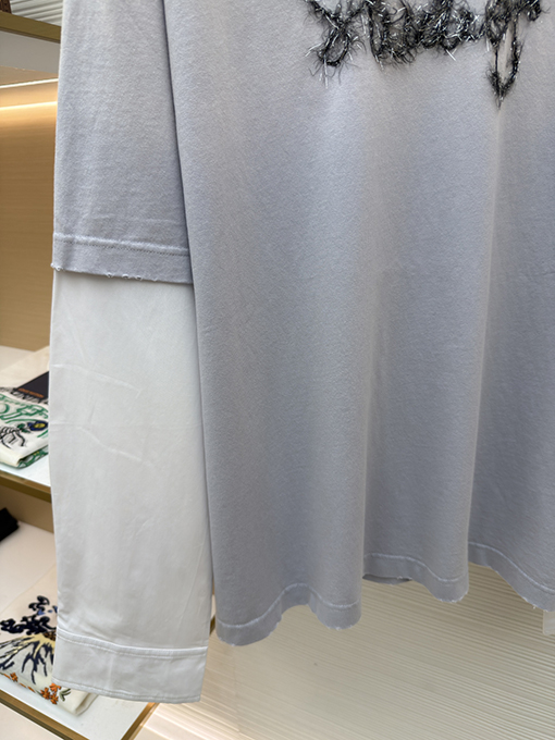 アクネストゥディオズ Acne Studios レトロスタイルのレイヤード風ツーピースロゴ入り長袖シャツ