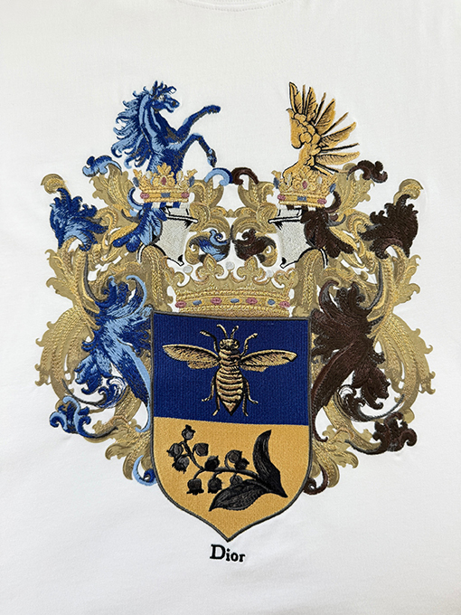 ルイヴィトン 盾型の刺繍り半袖Tシャツ