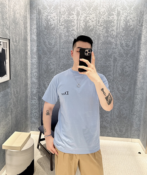 ディオールスーパーコピー Dior 刺繍ロゴ入り半袖Tシャツ