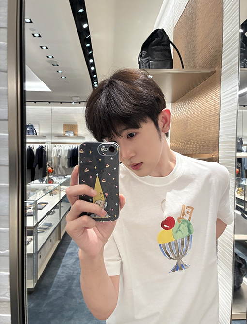 フェンディ 水彩画風プリントの半袖Tシャツ