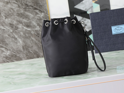 プラダブランドスーパーコピー 1NS369_R067_F0002 ファッションストラップロープ多目バッグ