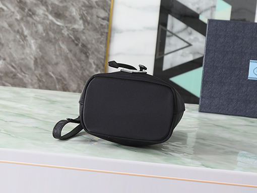 プラダブランドスーパーコピー 1NS369_R067_F0002 ファッションストラップロープ多目バッグ