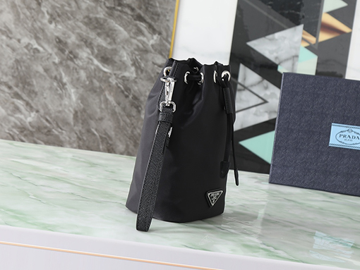 プラダブランドスーパーコピー 1NS369_R067_F0002 ファッションストラップロープ多目バッグ