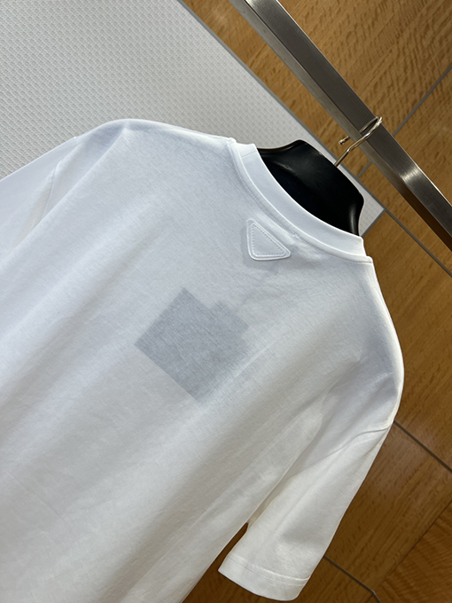 プラダ 湖の景色がプリントされたカジュアルな半袖Tシャツ