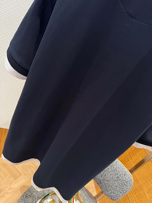 プラダコピー フェイクツーピースの三角形ロゴ入り半袖ポロシャツ