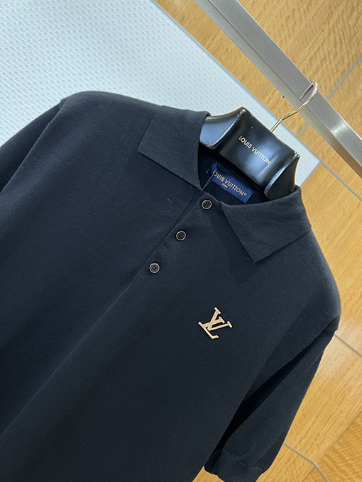 ルイヴィトン LV 文字りレザーラベル付きシンプルな半袖ポロシャツ