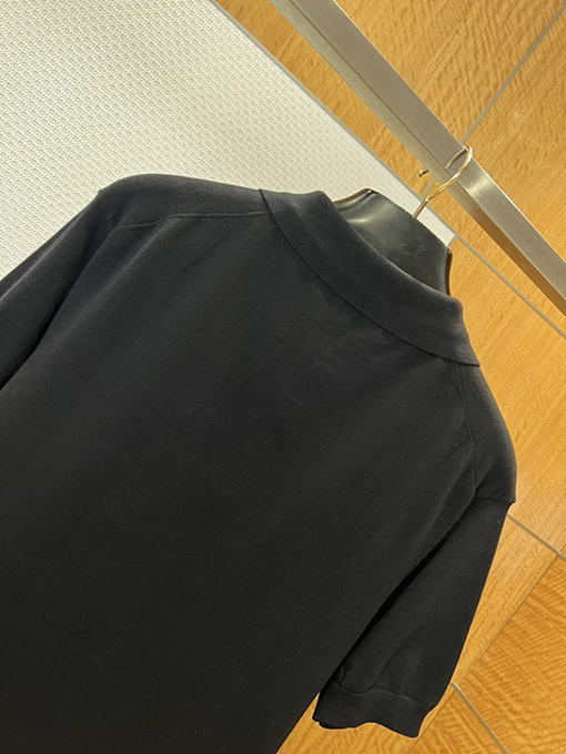 ルイヴィトン LV 文字りレザーラベル付きシンプルな半袖ポロシャツ