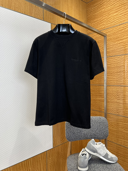 ディオールスーパーコピー Christian Dior couture 刺繍入りクルーネック半袖Tシャツ