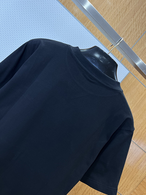 ディオールスーパーコピー Christian Dior couture 刺繍入りクルーネック半袖Tシャツ