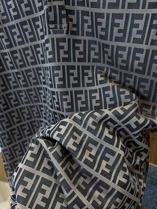 フェンディ ダブルFの総柄プリント入り半袖襟付きポロシャツ