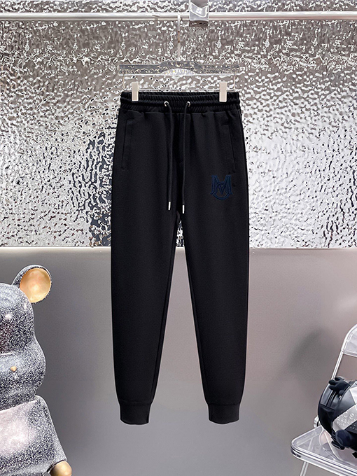 モンクレールブランドスーパーコピー 新品で人気のジップアップスウェットシャツとパンツのセット