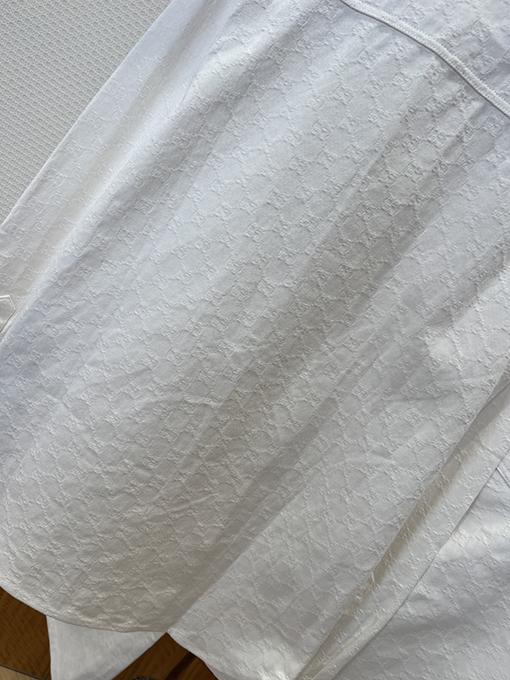 グッチスーパーコピー 全面プリントのジャカード織り長袖襟付きシャツとパンツのスーツ