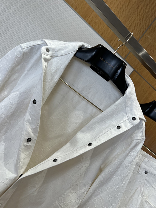 グッチスーパーコピー 全面プリントのジャカード織り長袖襟付きシャツとパンツのスーツ