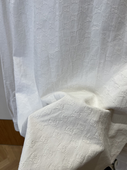 グッチスーパーコピー 全面プリントのジャカード織り長袖襟付きシャツとパンツのスーツ