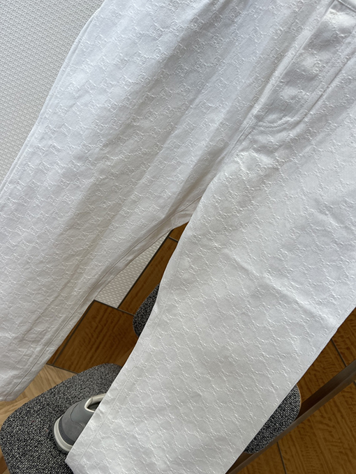 グッチスーパーコピー 全面プリントのジャカード織り長袖襟付きシャツとパンツのスーツ