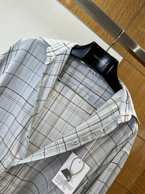 アクネストゥディオズ Acne Studios チェック柄のリボン刺繍入り長袖襟付きシャツ