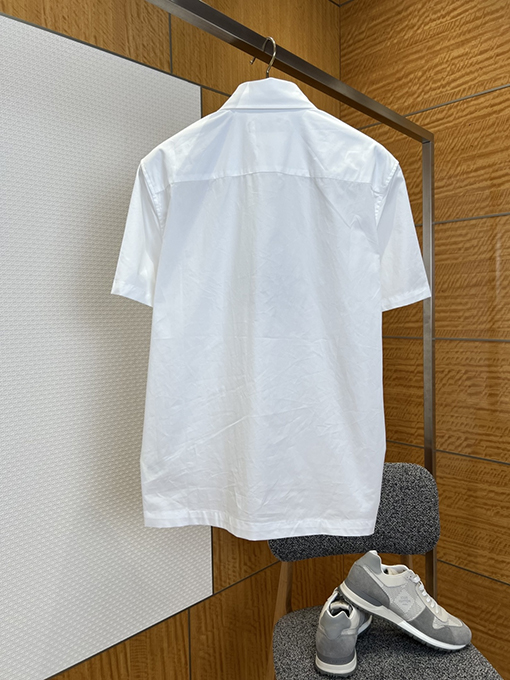 ルイヴィトン 花柄の透かし刺繍入り襟付き半袖シャツ