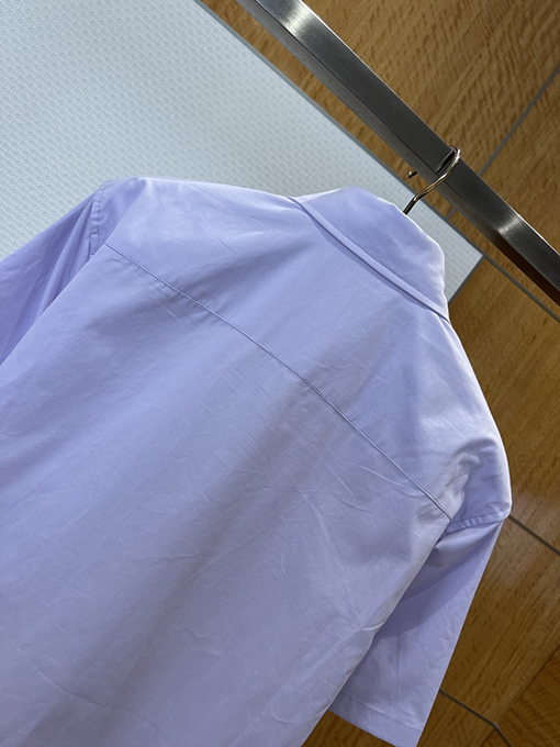 ルイヴィトン 花柄の透かし刺繍入り襟付き半袖シャツ