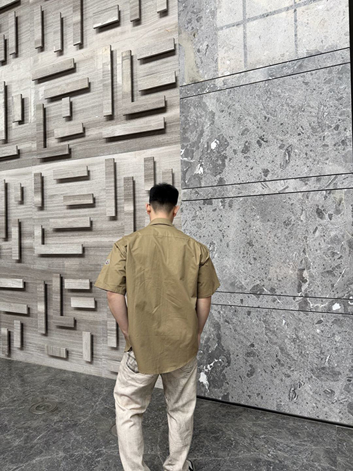 モンクレールブランドスーパーコピー ダブルポケット袖パッチ刺繍入り半袖シャツジャケット