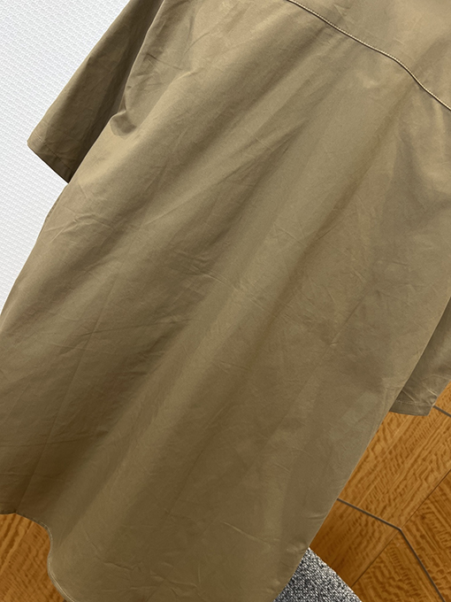 モンクレールブランドスーパーコピー ダブルポケット袖パッチ刺繍入り半袖シャツジャケット