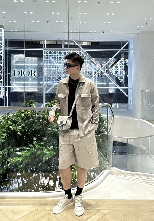 ディオールスーパーコピー サドルポケット付きショーツ