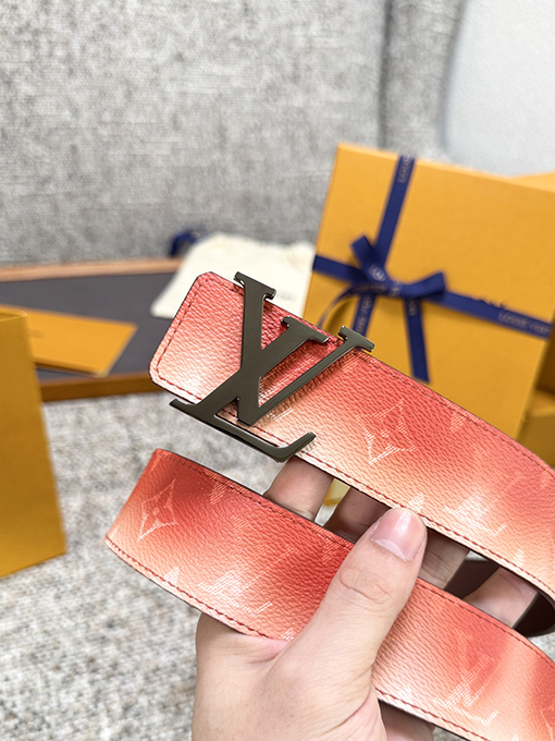 ルイヴィトン PVC レザーソールベルトシリーズ