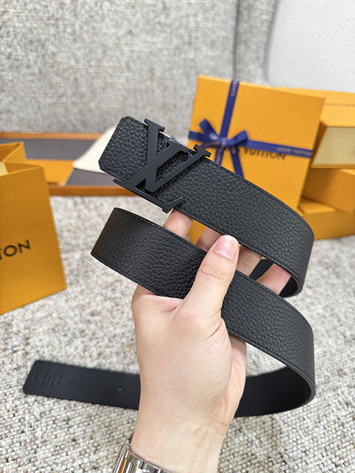 ルイヴィトンスーパーコピー 両面ライチ柄シリーズベルト