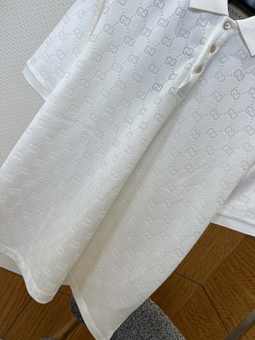 グッチスーパーコピー ダブルGの総柄プリント半袖ポロシャツ