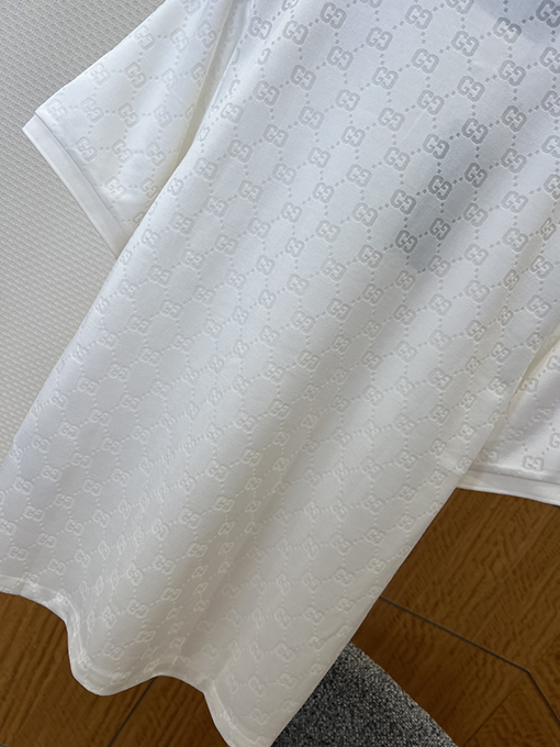 グッチスーパーコピー ダブルGの総柄プリント半袖ポロシャツ