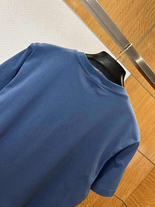 モンクレールコピー アームバンド付きデニムポケット付き半袖Tシャツ