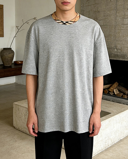 バーバリー チェック柄の襟カラーブロックデザインのクルーネック半袖Tシャツ