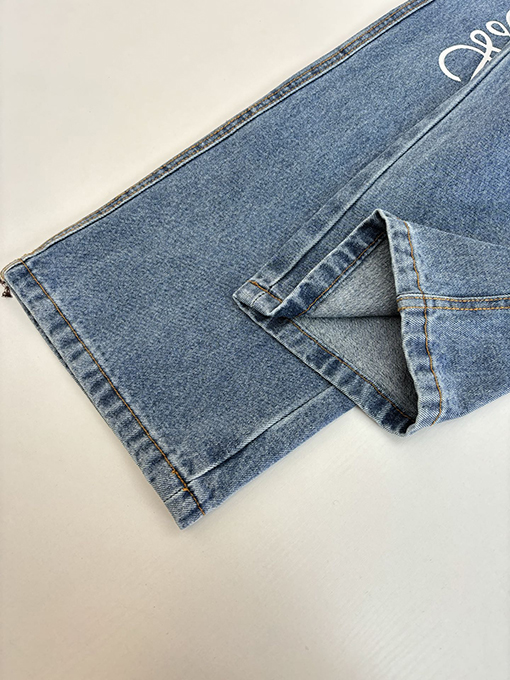 ロエベブランドスーパーコピー Anagram デニム刺繍ジーンズ