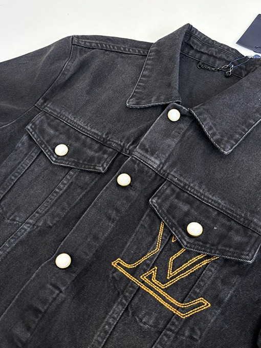 ルイヴィトン LV 折り襟付きの新作ウォッシュドデニムジャケット
