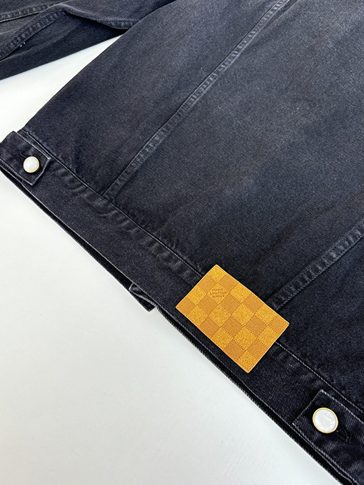 ルイヴィトン LV 折り襟付きの新作ウォッシュドデニムジャケット