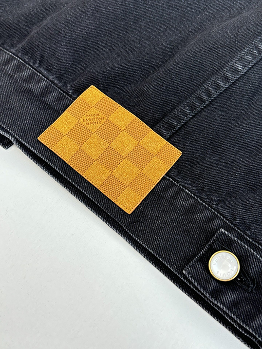 ルイヴィトン LV 折り襟付きの新作ウォッシュドデニムジャケット