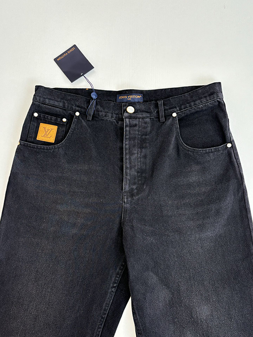 ルイヴィトンコピーLV 新作ストレートレッグウォッシュドデニムジーンズ