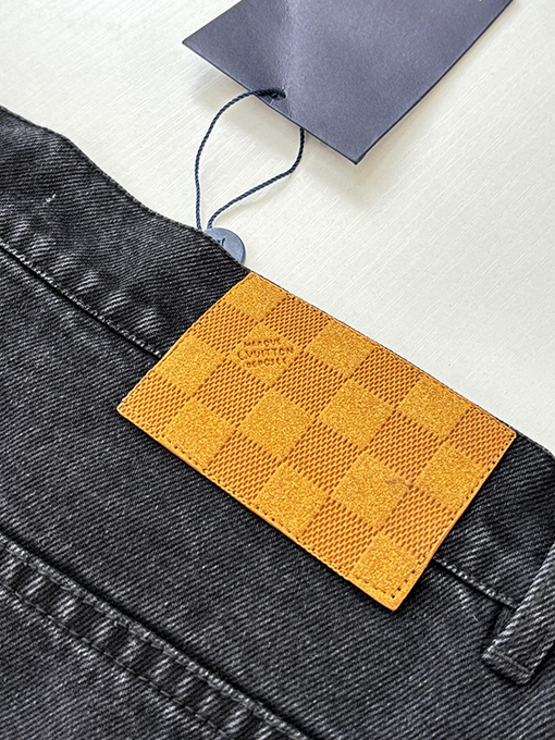 ルイヴィトンコピーLV 新作ストレートレッグウォッシュドデニムジーンズ