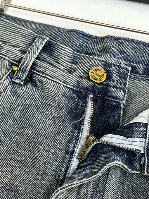 ルイヴィトンスーパーコピー LV 新作クラシックカーゴデニムショーツ