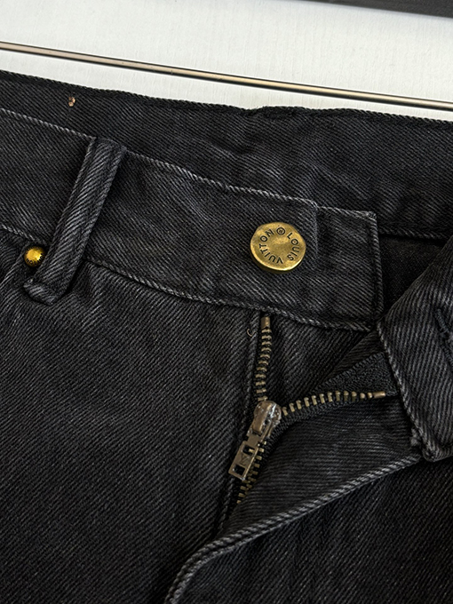 ルイヴィトンスーパーコピー LV 新作クラシックカーゴデニムショーツ